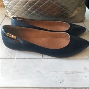 ALDO navy blue flats size 9.5